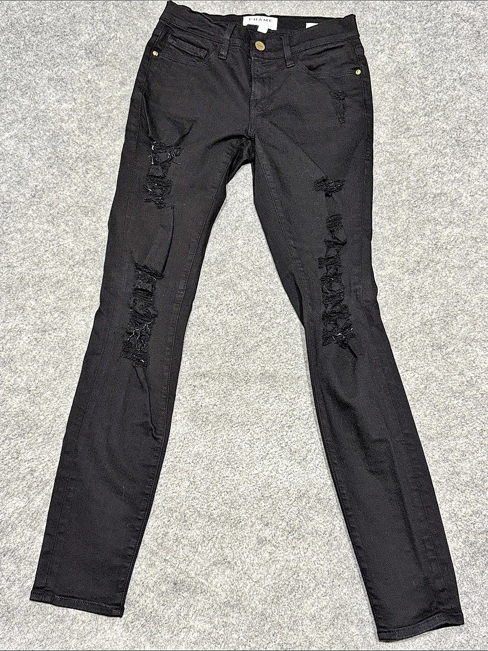 FRAME Le Skinny Distressed Skinny Jeans in Black